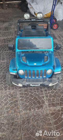 Детский электромобиль двухместный бу