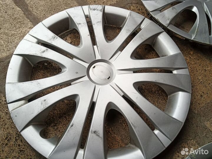 Колпаки Toyota R16