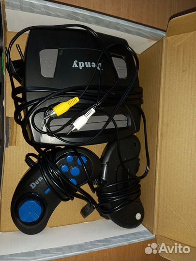 Игровая приставка dendy