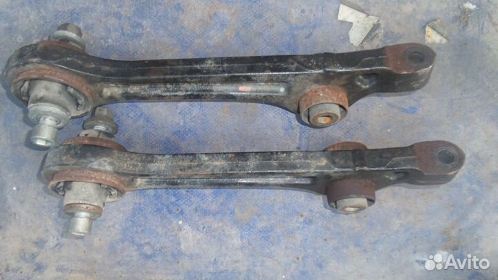 Рычаг передний dodge challenger