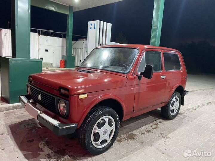 LADA 4x4 (Нива) 1.7 МТ, 1996, 200 000 км