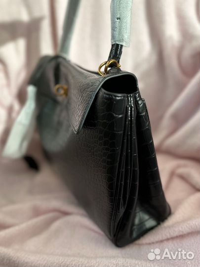 Сумка Balenciaga Rodeo medium