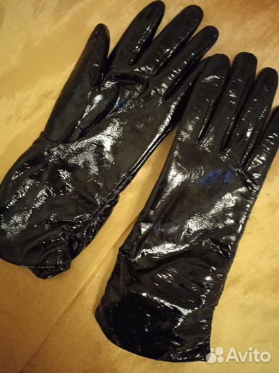 Перчатки женские