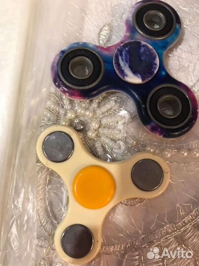 Чехол на телефон