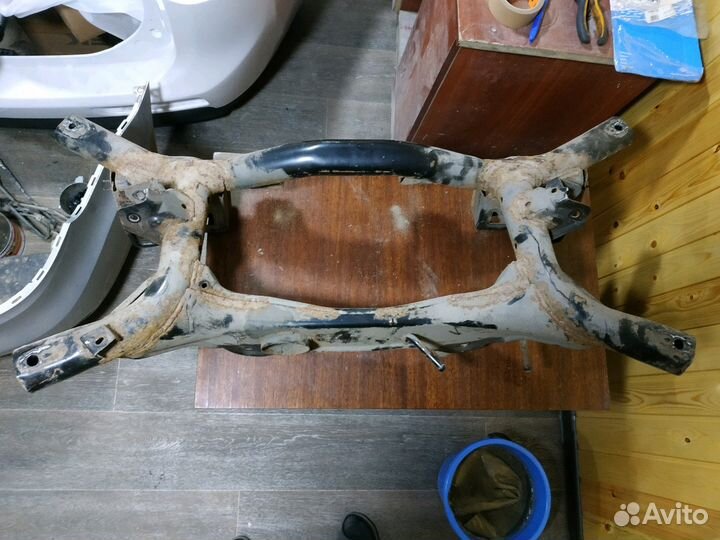 Подрамник Митсубиси аутлендер 3