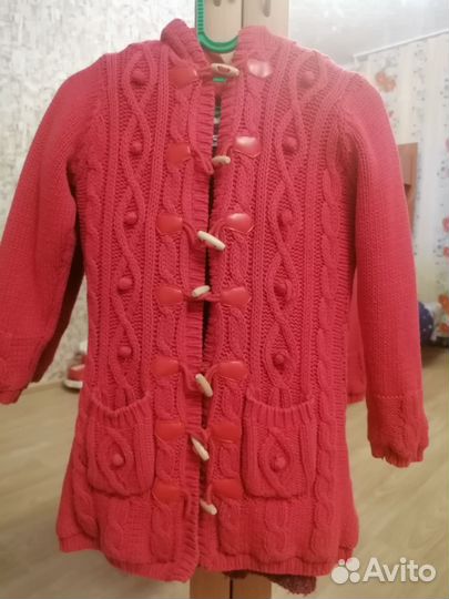 Кофта вязаная с капюшоном