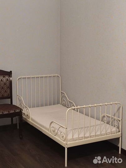 Детская кровать IKEA с матрасом