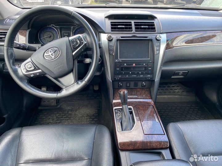 Toyota Camry 2.5 AT, 2016, 111 000 км