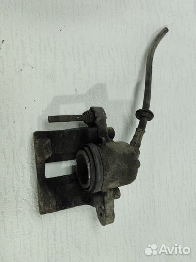 Суппорт тормозной передний левый Ваз 2108 2004