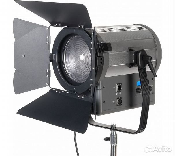 Осветитель светодиодный GreenBean Fresnel 200 LED