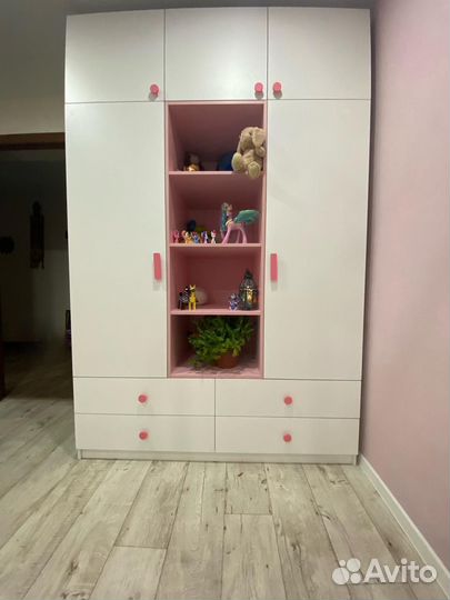 Мебель в детскую для девочки