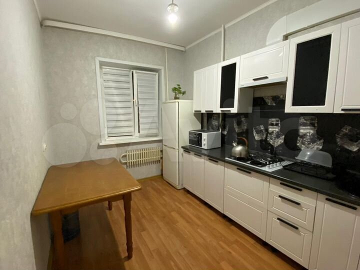 2-к. квартира, 64 м², 2/9 эт.