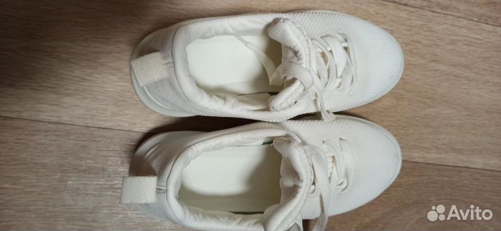 Кроссовки женские 36 размер