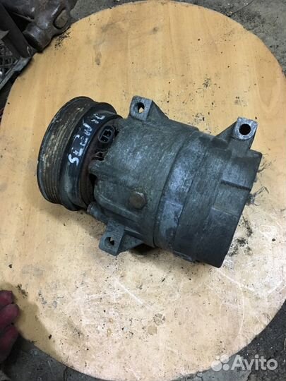 Компрессор кондиционера Renault Scenic 2.0