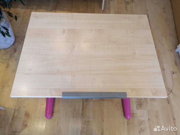 Растущий письменный стол, стул для первоклассника