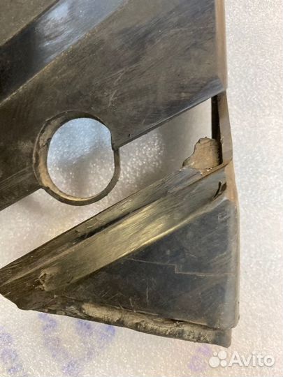 Крышка ремня грм Volkswagen Passat B3 1.8 RP