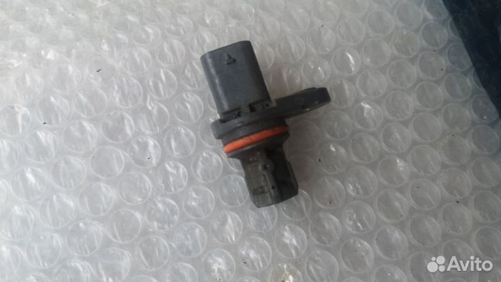 Датчик положения распредвала 2.0 бензин Ssang Yong