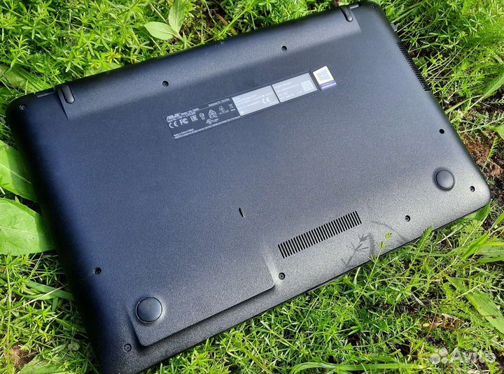 Ноутбук Asus R540U