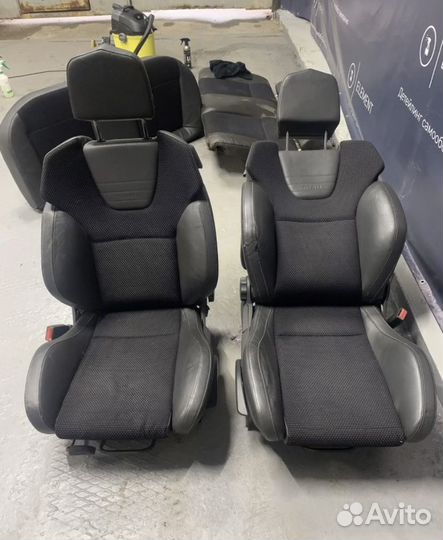 Сиденья recaro