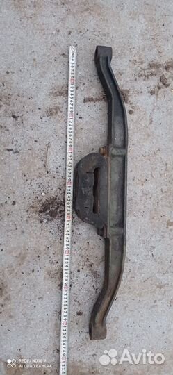 Передняя траверса крепления блока двигателя Маз