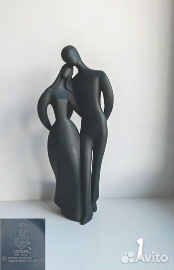 Стильные фарфоровые английские статуэтки