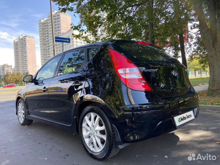 Hyundai i30 1.6 AT, 2011, 97 000 км