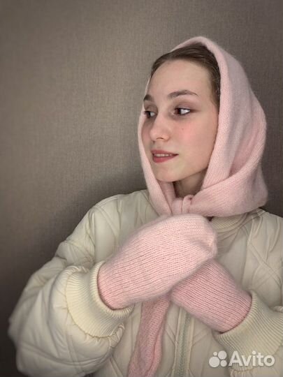 Шапки,варежки,снуды вязаные.В наличии и под заказ