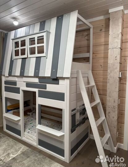 Двухъярусная кровать домик бу