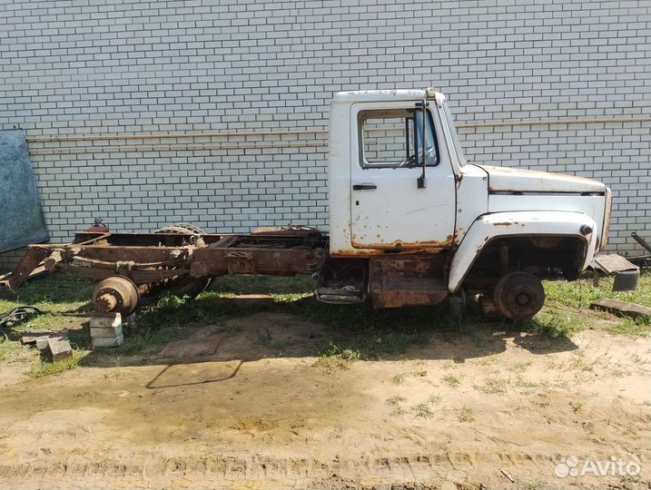 Разбираю газ 3309 по запчастям