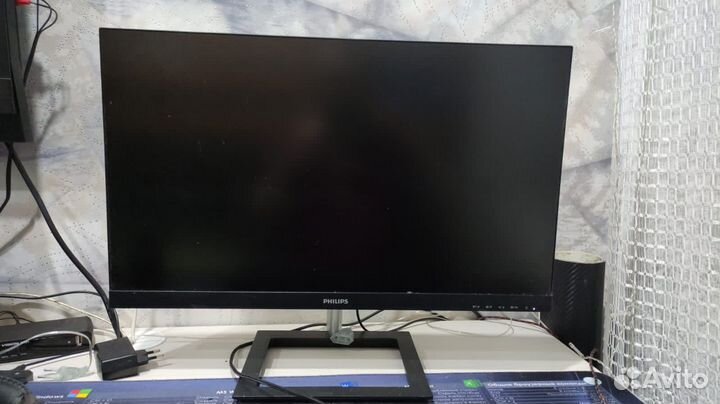 Монитор Philips 242E1GAJ 144 гц, 24 дюйма