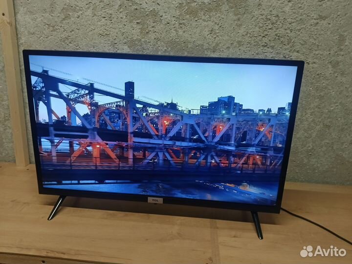 Продам телевизор TCL 32 дюйма/Full HD/Smart tv
