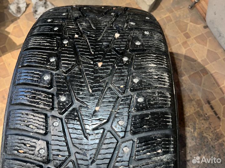 Nokian Tyres Hakkapeliitta 7 255/40 R19