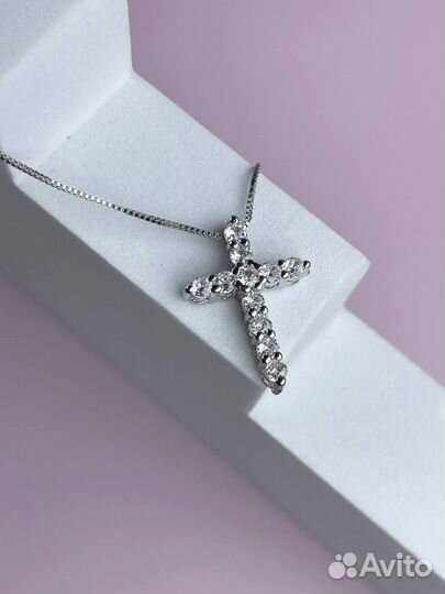 Крестик с камнями Tiffany