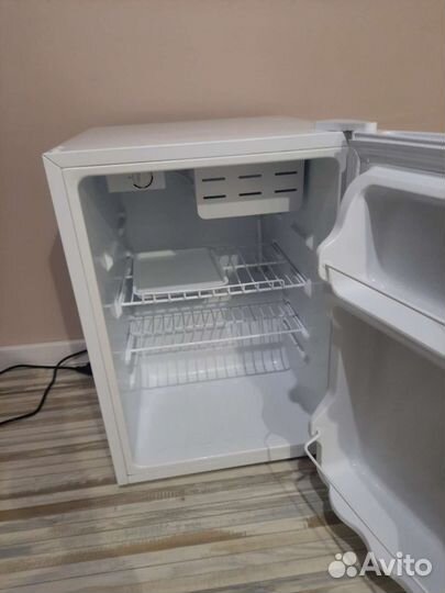 Холодильник бу маленький