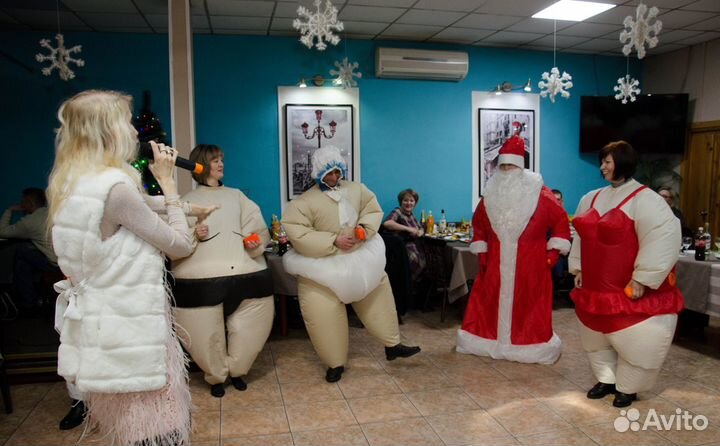 Поющая ведущая Юлия. Праздничные вечера