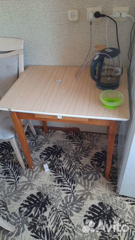 Отдам стол бесплатно