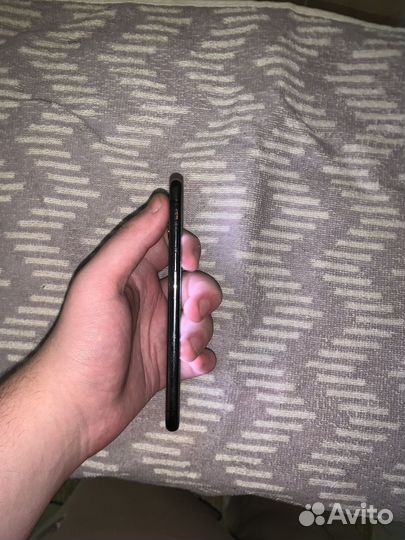 iPhone Xs, 64 ГБ