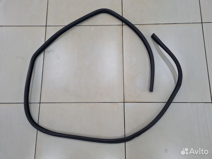 Уплотнительная резинка задняя Bmw X5 F15 N57 2015