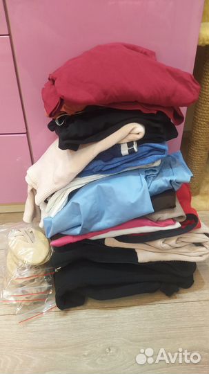 Женская одежда и обувь