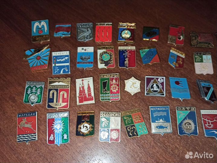 45 значков(города СССР)