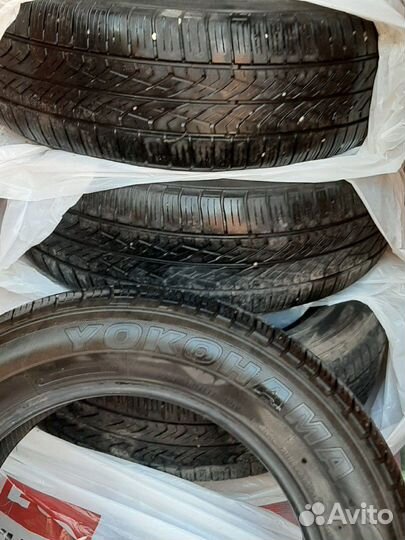 Yokohama A200 225/60 R17