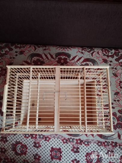 Клетка для птиц из дерева