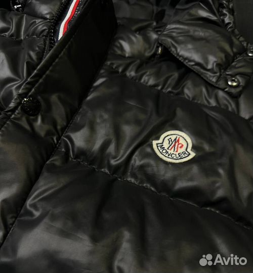 Жилетка moncler с NFC