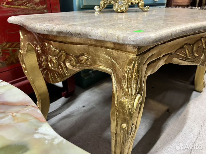 Стол. Чайный стол. Мебель барокко. Винтаж. Европа