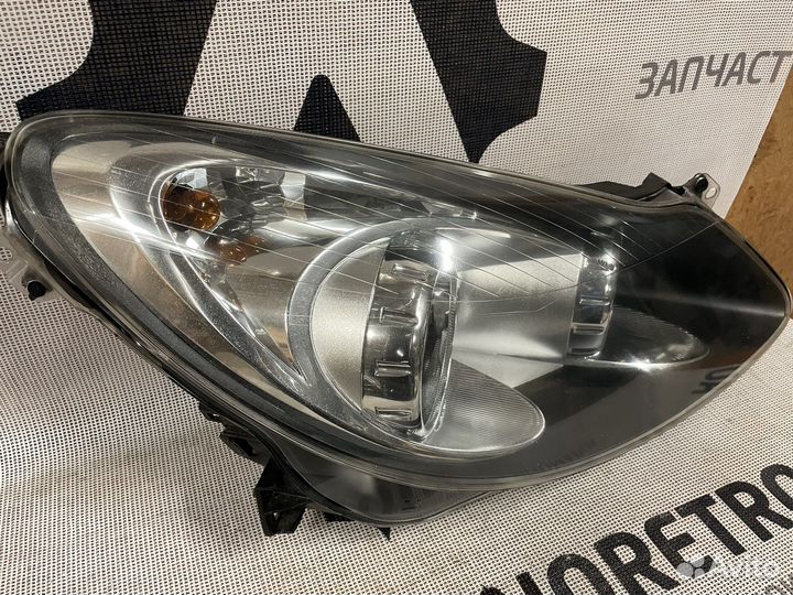 Фара правая Opel Corsa D