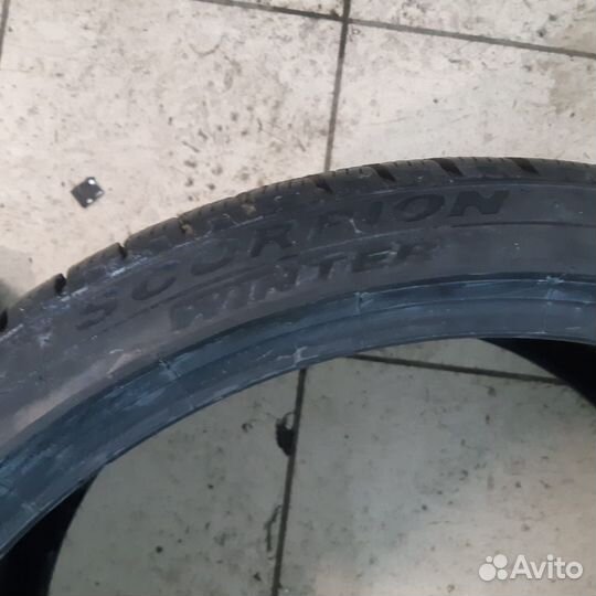 Pirelli Scorpion Winter 285/35 R22 и 315/30 R22