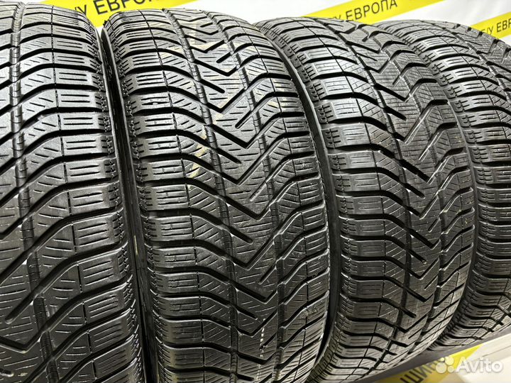 Pirelli Winter 210 SnowControl Serie III 205/55 R16 100R