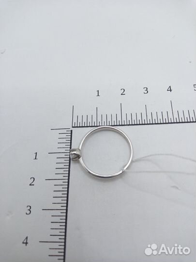 Золотое кольцо с бриллиантом 17р
