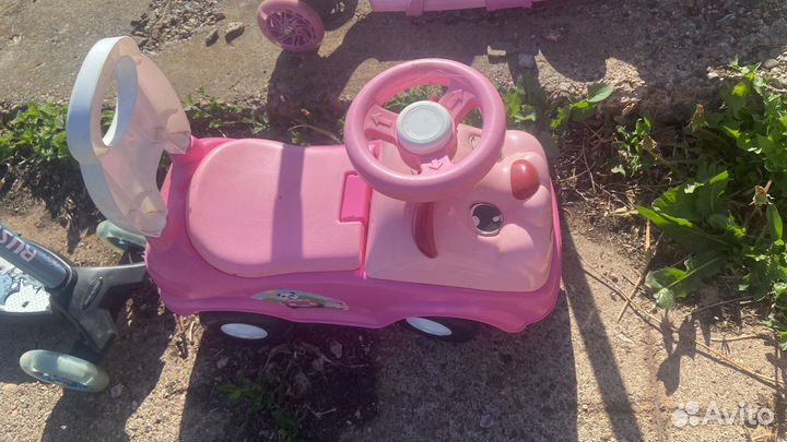 Машинка-каталка, самокат для девочки