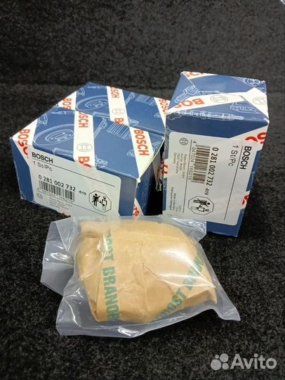 Регулятор давления топлива 0281002732